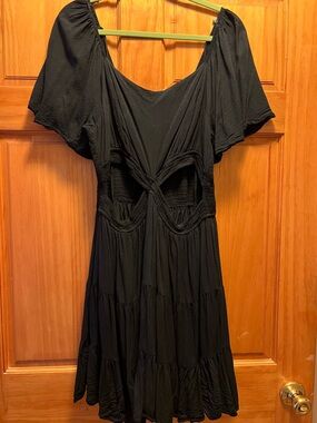 ARULA Black Cutout Tiered Mini Dress